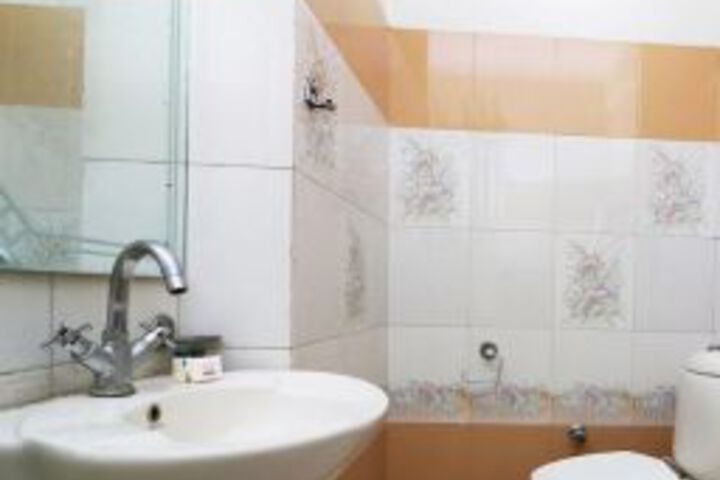 OYO Flagship 28169 Hotel Sagar