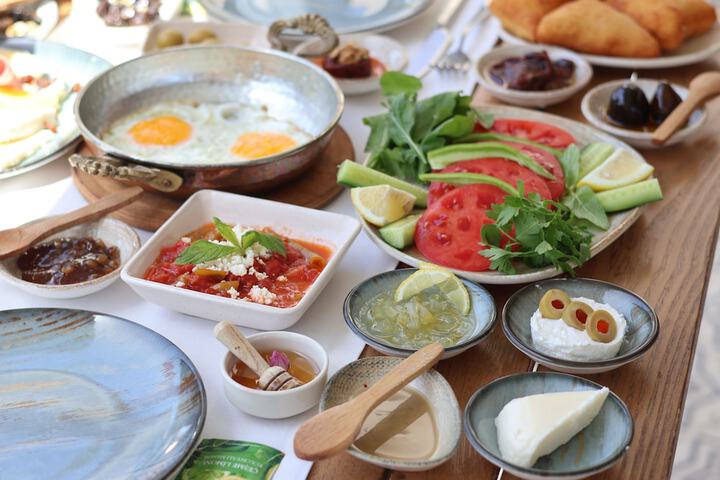 Breakfast/Coffee Service 119 of 141