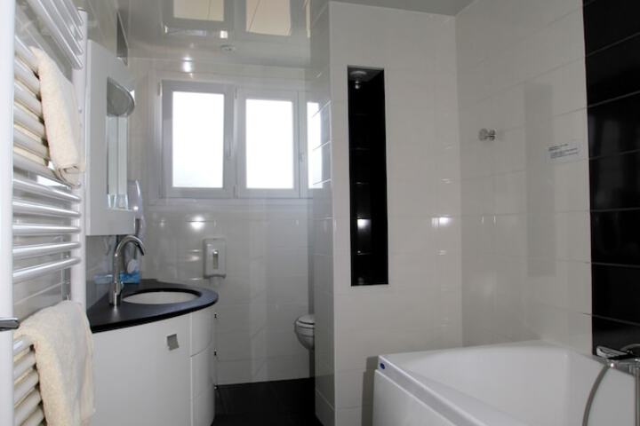 Room 20 of 38
