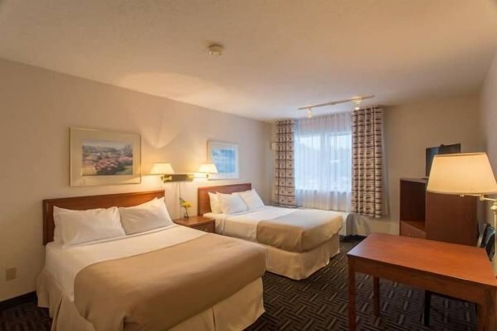 Room 15 of 38