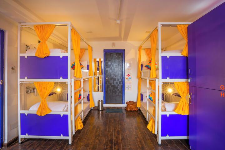 Room 35 of 63