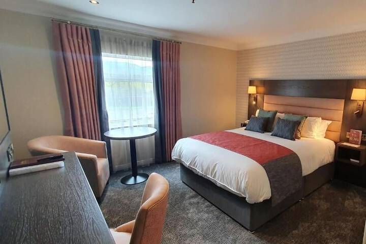 Room 2 of 23
