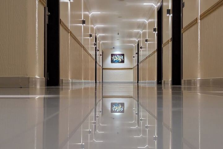 Hotel 72 of 76