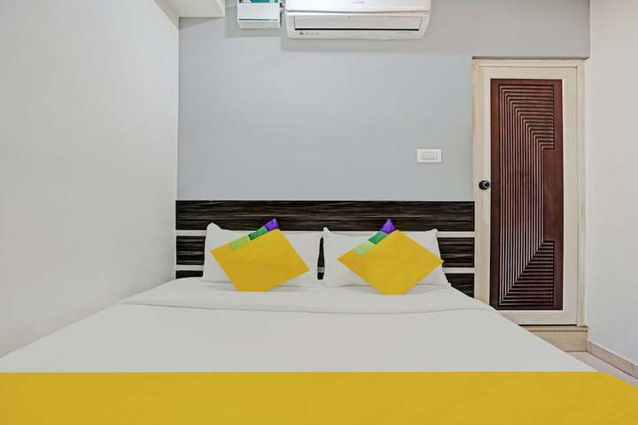 Room 10 of 25