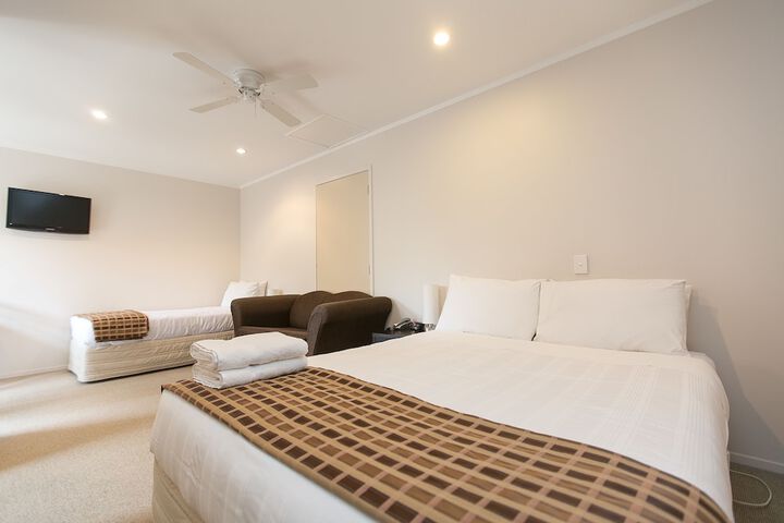 Room 7 of 27