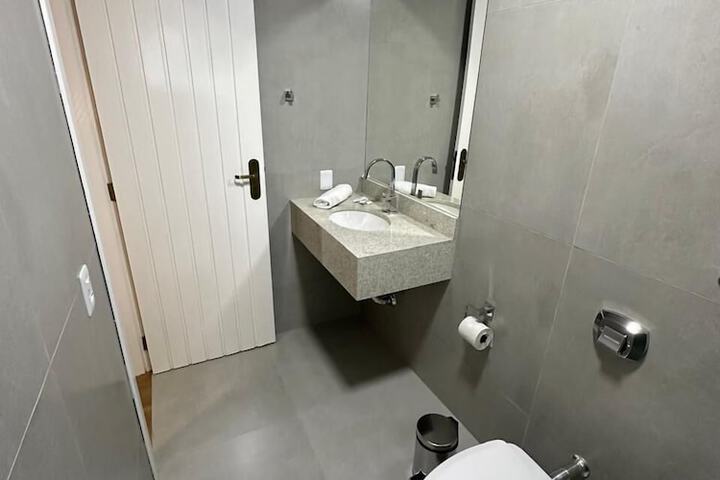 Room 15 of 23