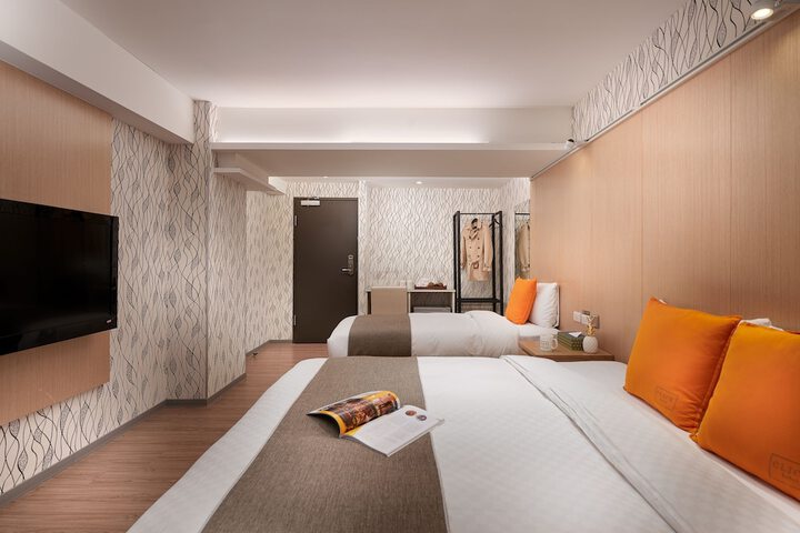 Room 14 of 31