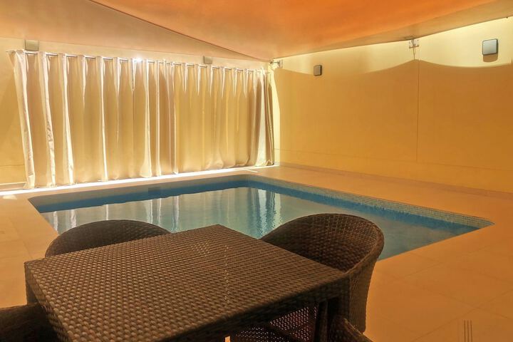 Pool 51 of 83