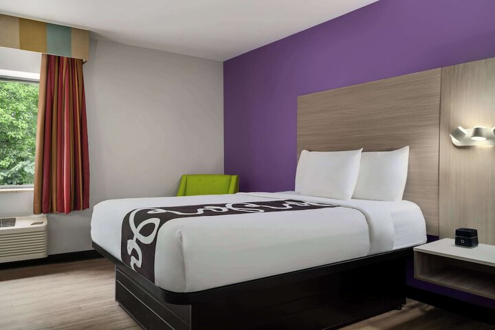 Room 16 of 31