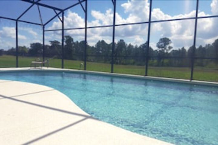 Pool 10 of 24