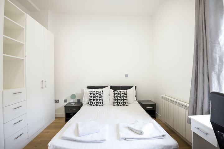 Room 3 of 31