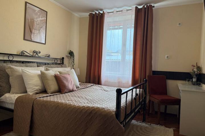 Room 42 of 58