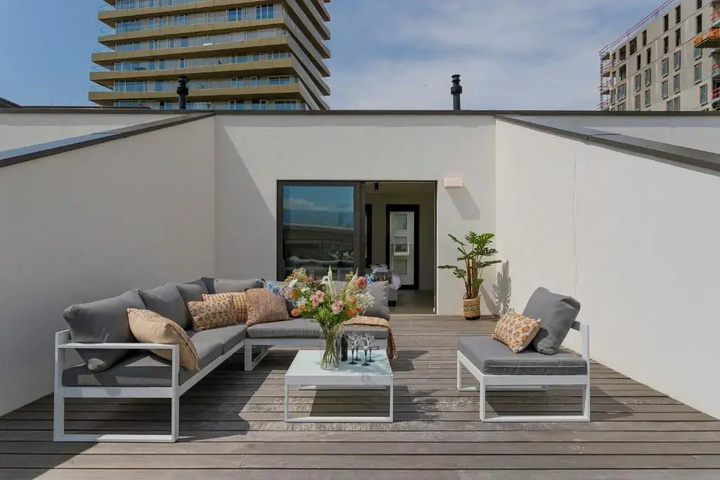 Brand new family house with roof terrace