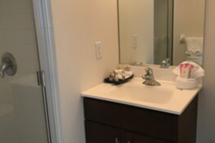 Room 16 of 246
