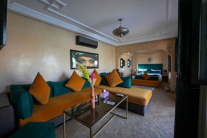 Room 7 of 35