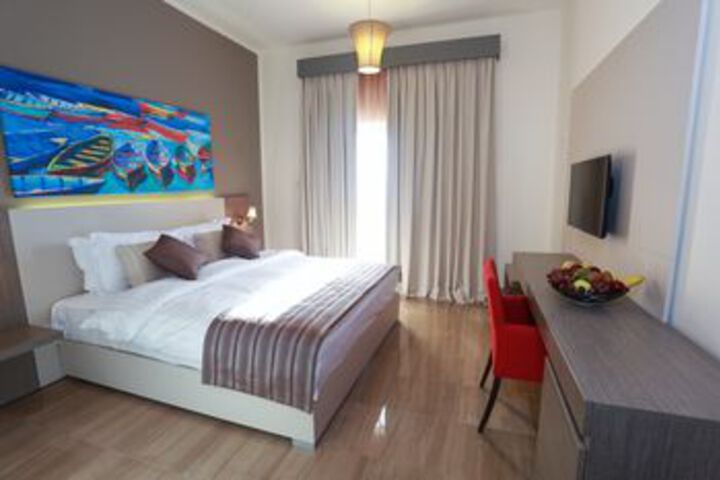 Room 12 of 24