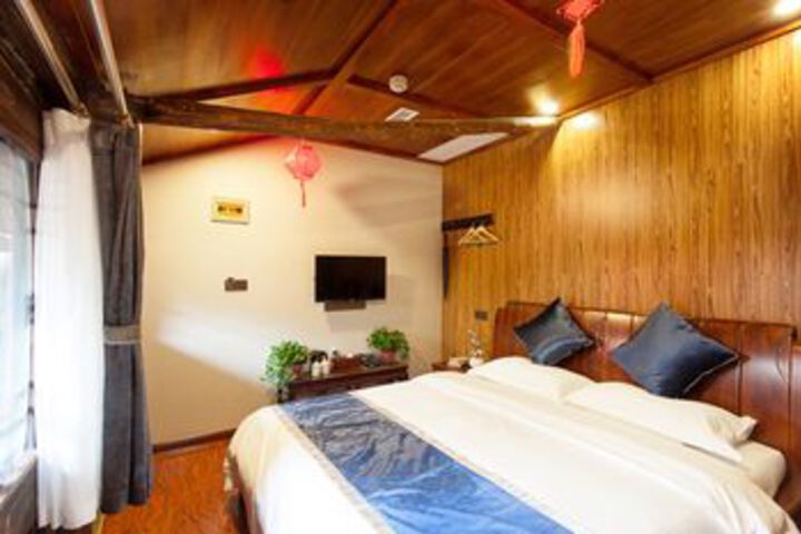 Room 16 of 32