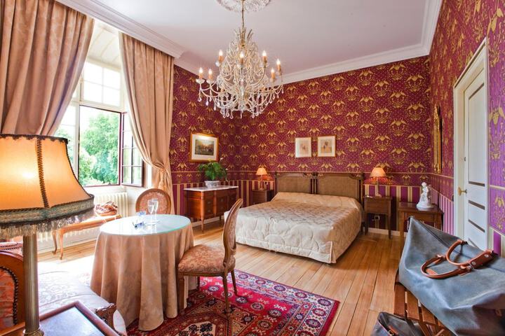 Room 16 of 58