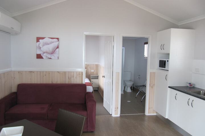 Room 11 of 30