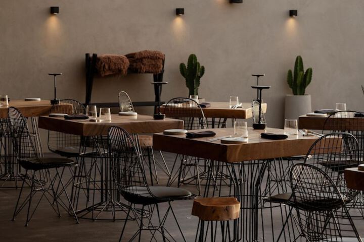 Dining 119 of 128