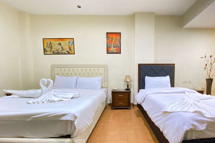 Room 34 of 340