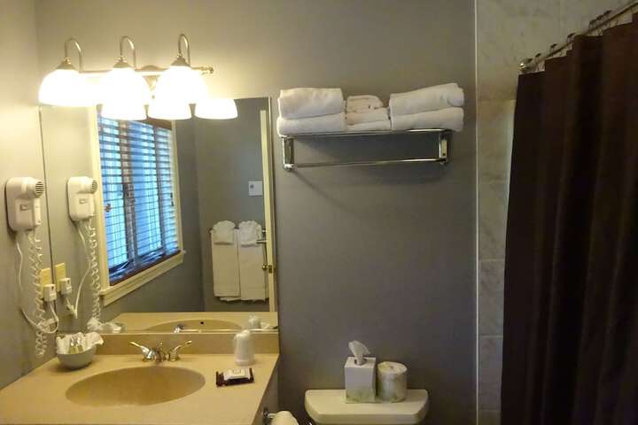 Room 26 of 49