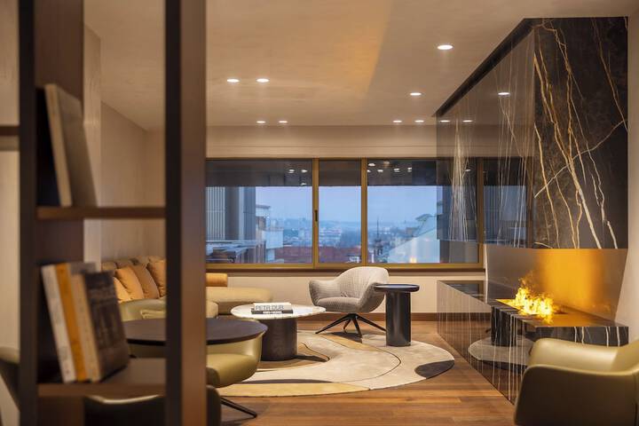 Room 12 of 75