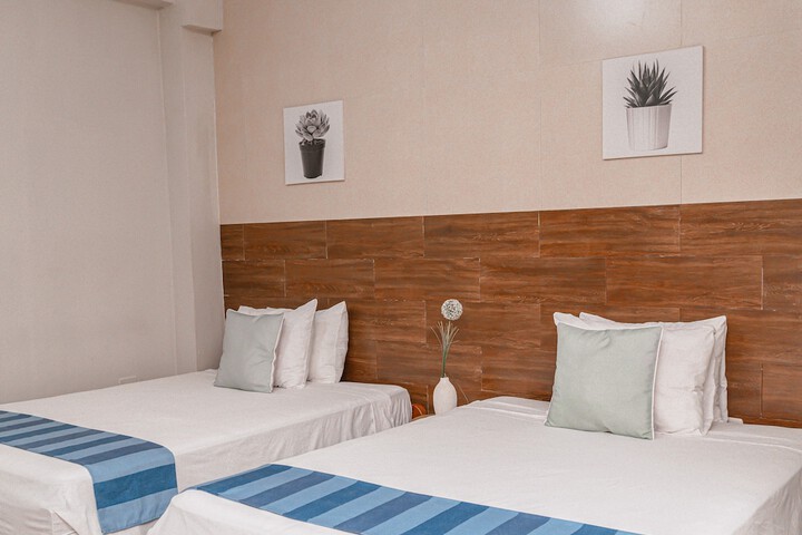 Room 5 of 28