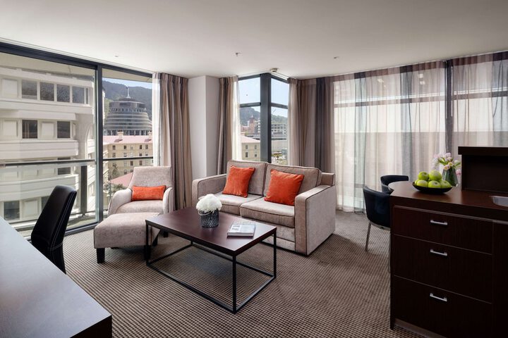Room 16 of 90