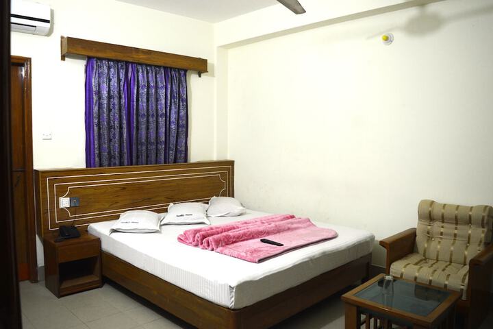 Room 7 of 39