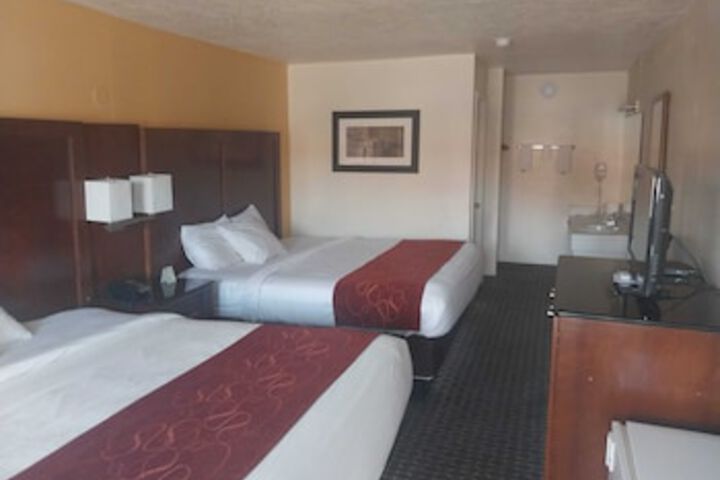 Room 7 of 42