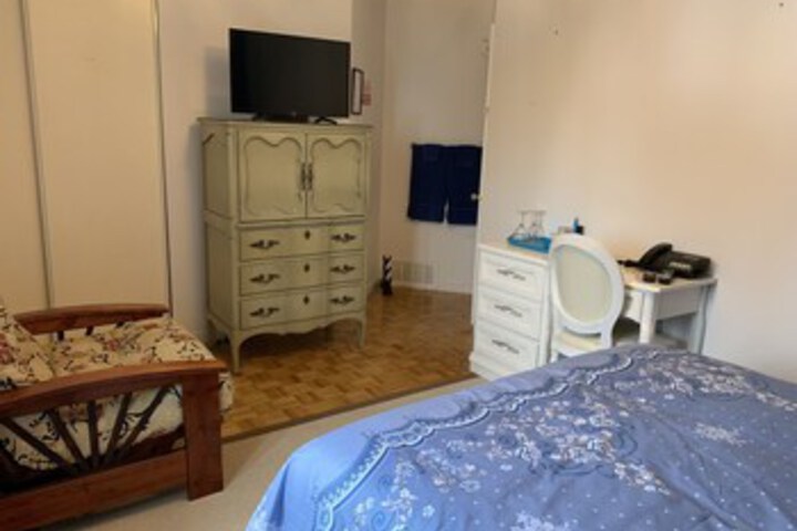 Room 16 of 26