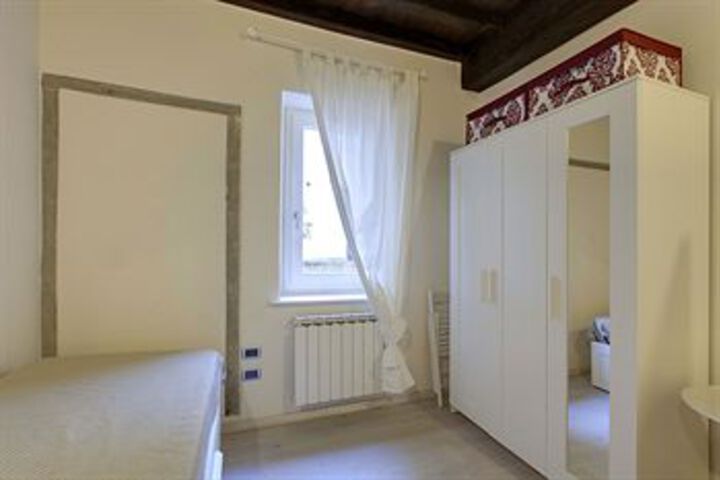 Room 106 of 166