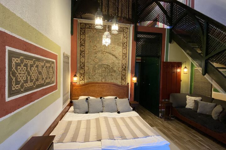 Room 15 of 70