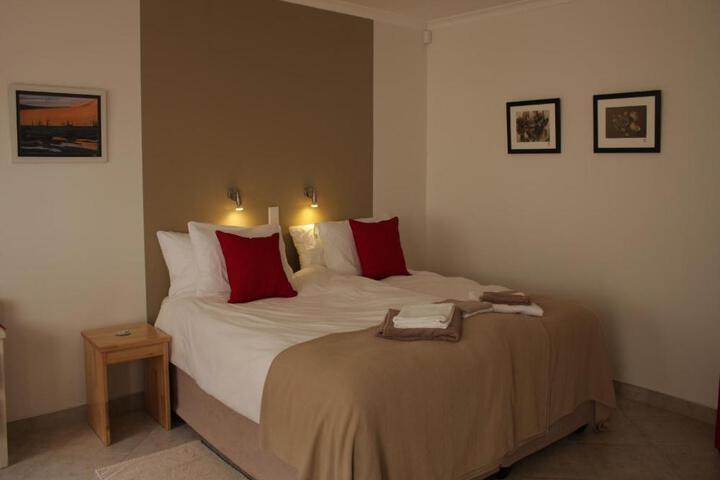 Hotel Suite Photo