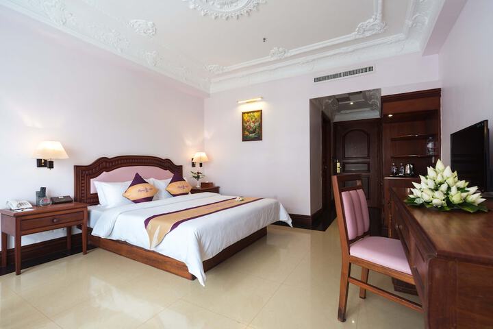 Room 29 of 73
