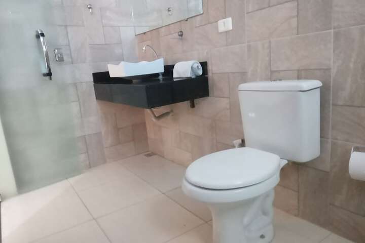 Room 5 of 12