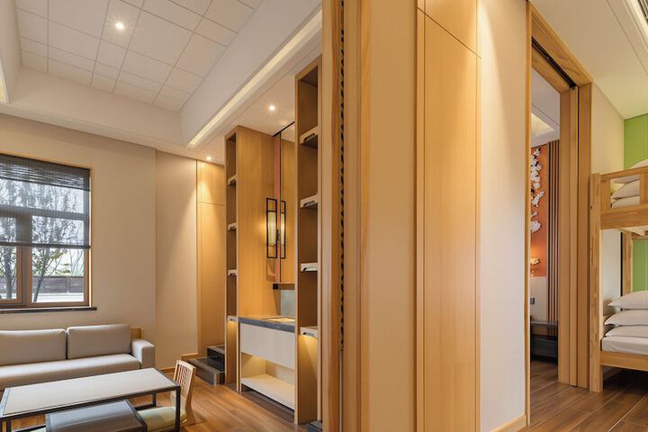 Room 48 of 132