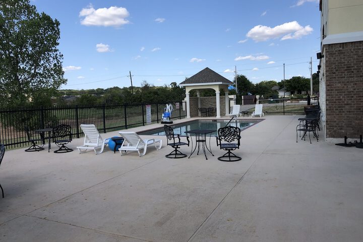Photo of Comfort Inn & Suites Gatesville Pool