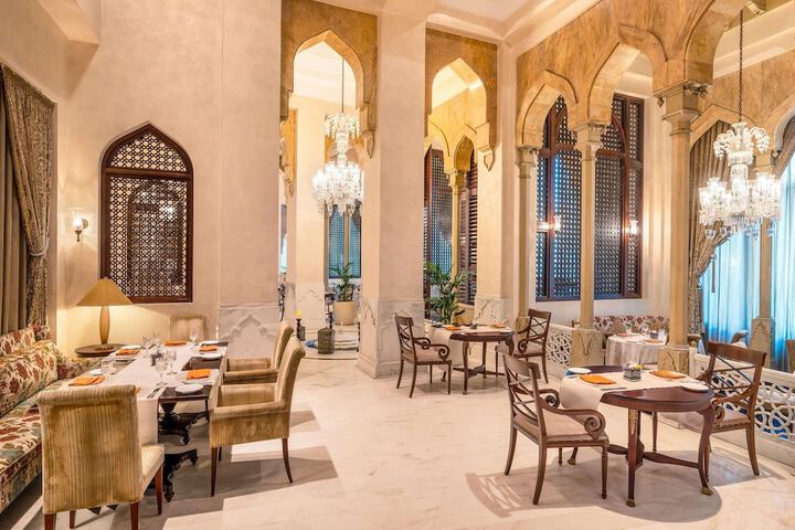Dining 83 of 136