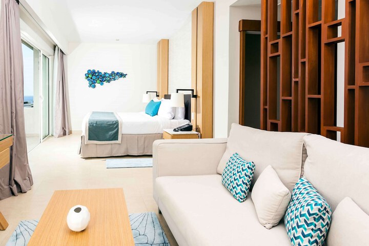 Room 40 of 178