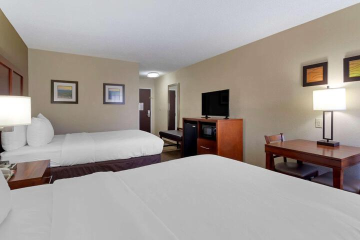 Double Bed (1 of 7)