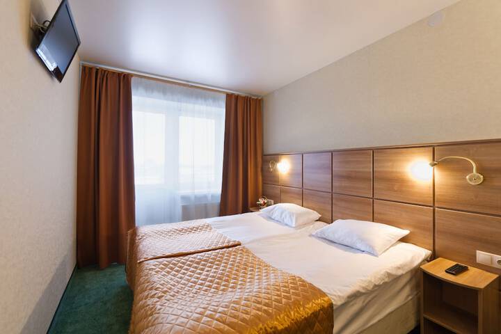 Room 8 of 40