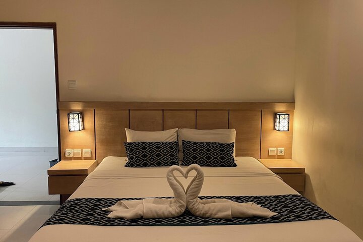 Room 11 of 27
