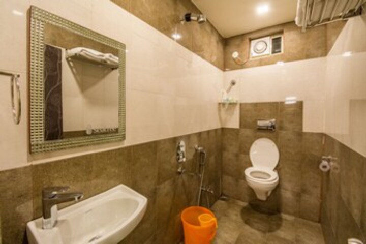 Room 2 of 20