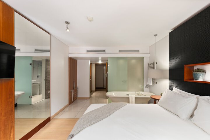Room 17 of 57