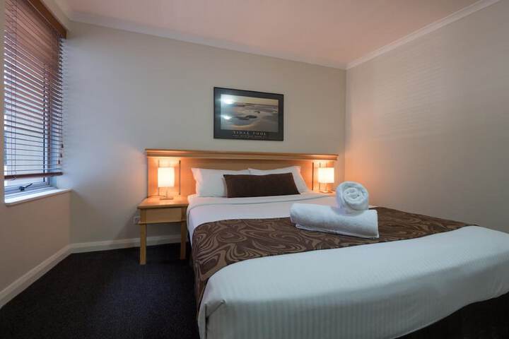 Room 7 of 37