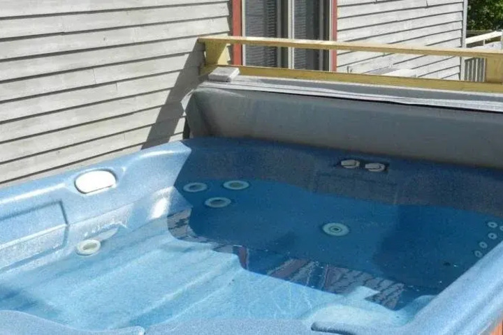 Pool 8 of 17
