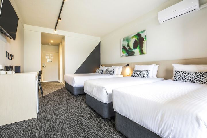 Room 5 of 45