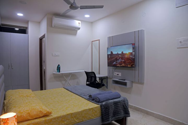Room 8 of 21